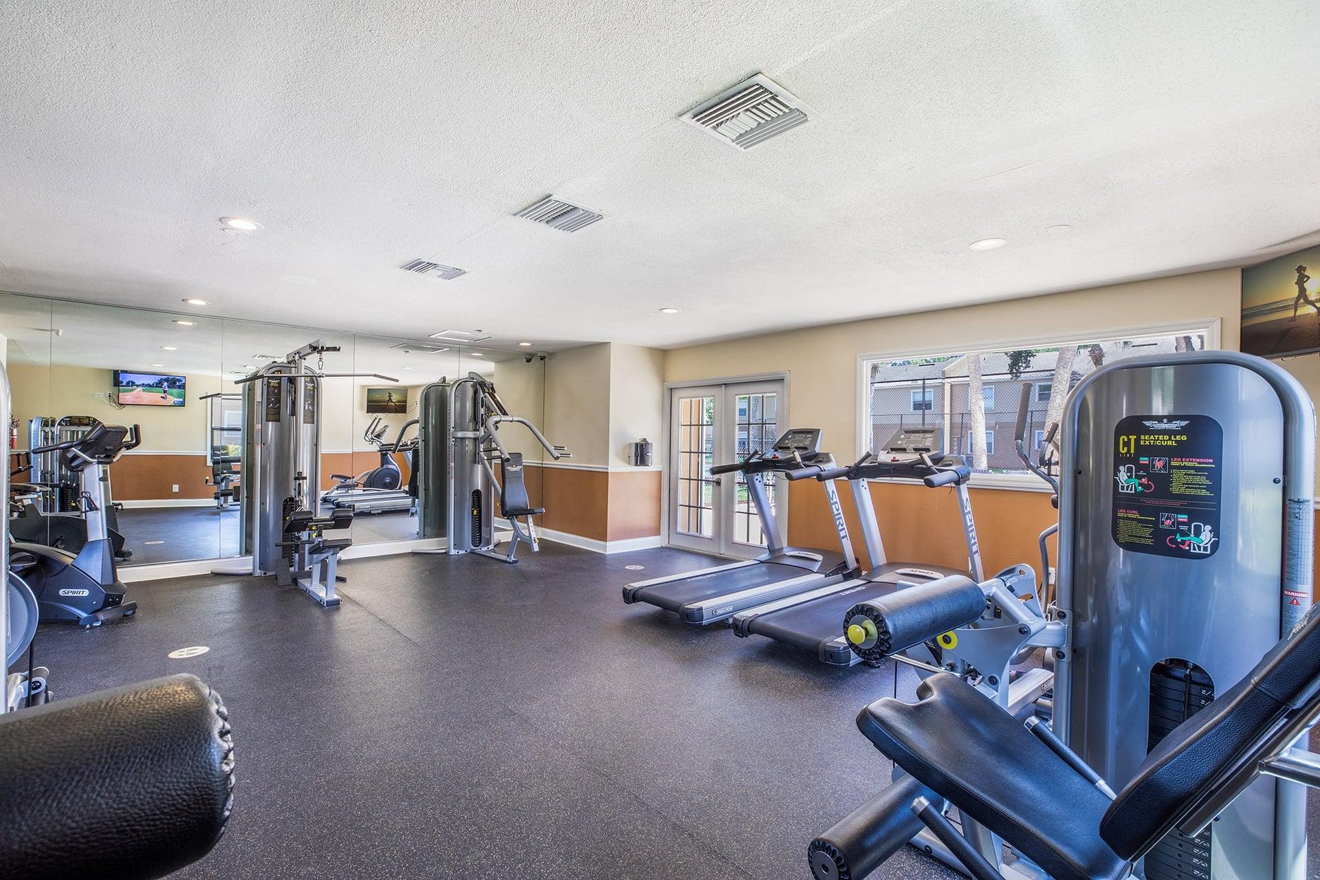 the gym at our apartments has cardio equipment and weights