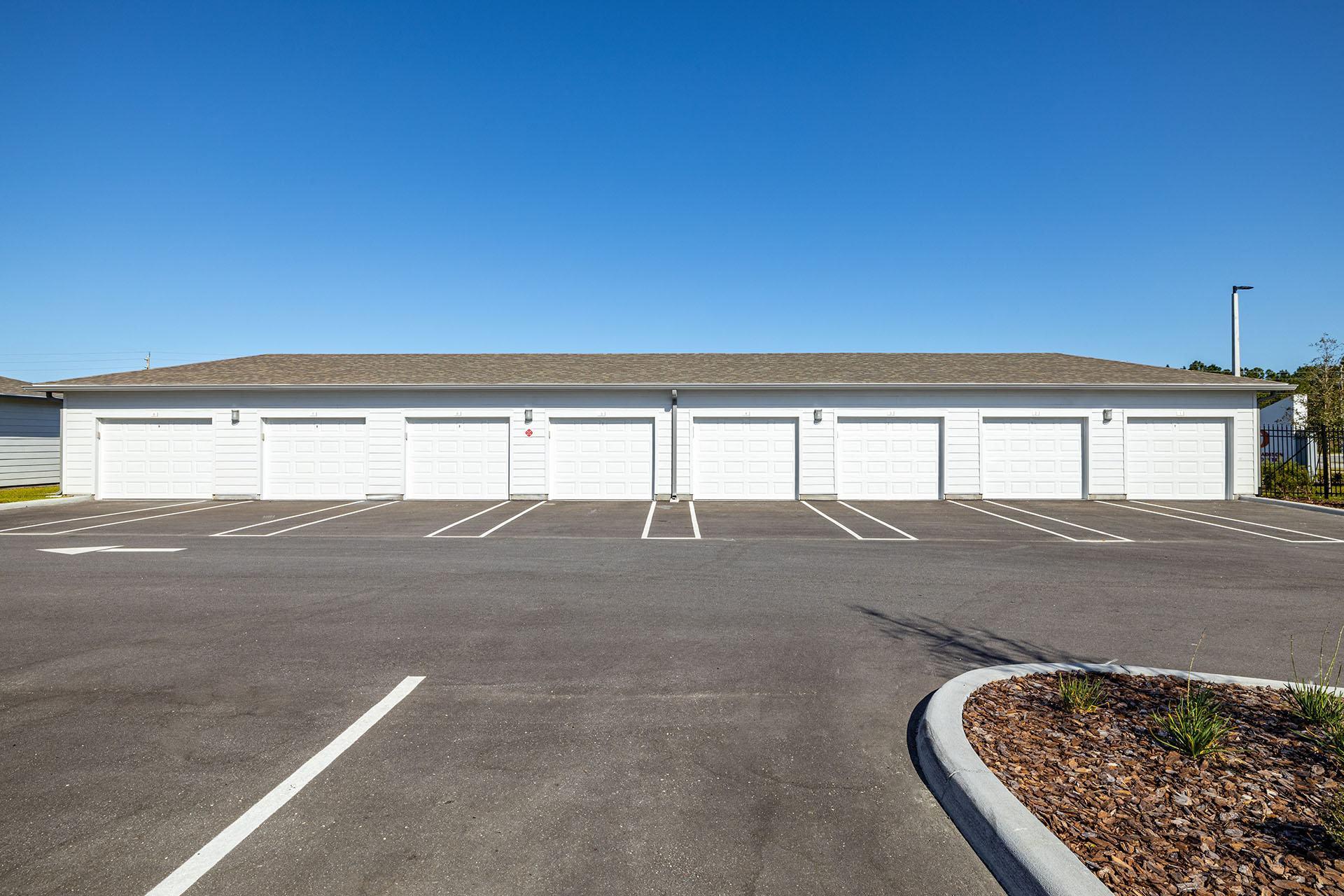 MADISON POINTE GARAGE